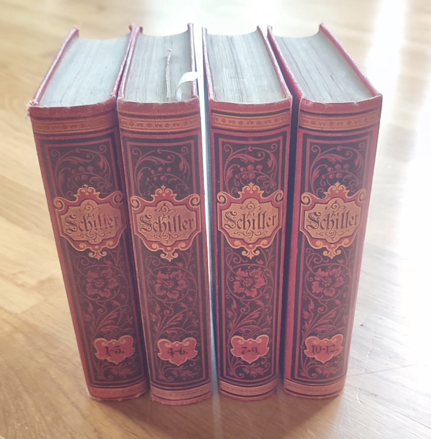 Schillers sämtliche Werke in 12 Bänden “ (Schiller) – Buch